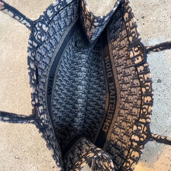 Dior Navy and Beige Monogram Large Book Tote - Picture 5 of 7